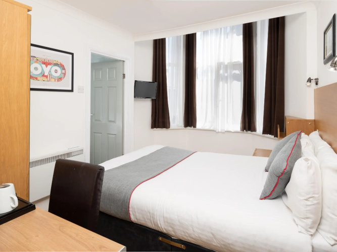 Charing Cross Hotel
