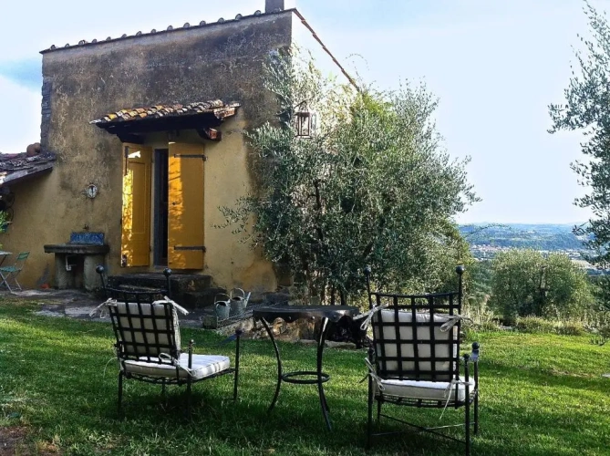 1 Bedroom Apartment with garden view