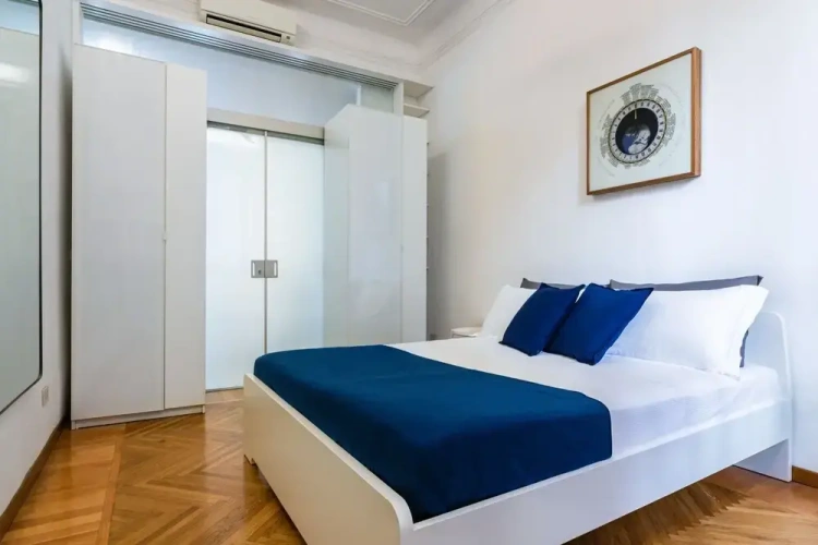 3 Bedrooms Apartment