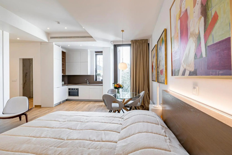 302- HiEndAccomodation-TopLocation