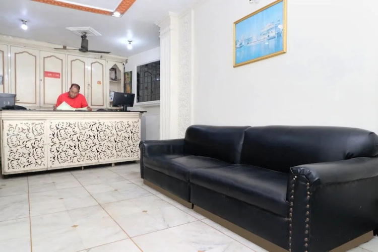 OYO 24322 Hotel Gulshan