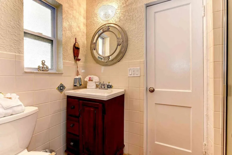 Sunset Point Apartment 4