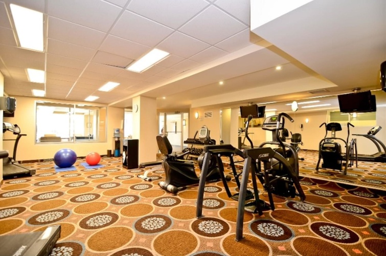 Best Western Plus Chocolate Lake Hotel photo 29