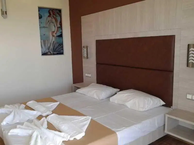 Karavos Apartments