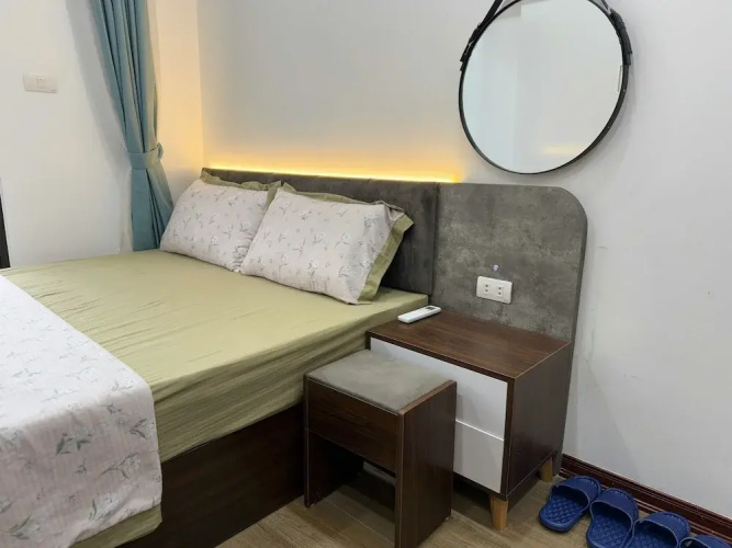 Ly Apartment & Home