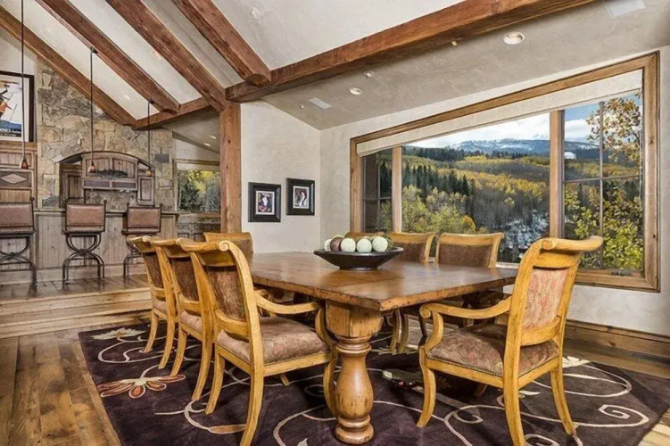 Snowmass Pine Crest