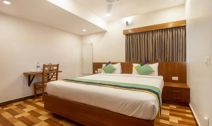 Economy room