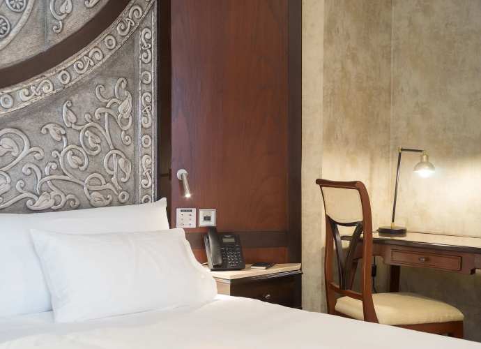 ICON Casona 1900 by Petit Palace