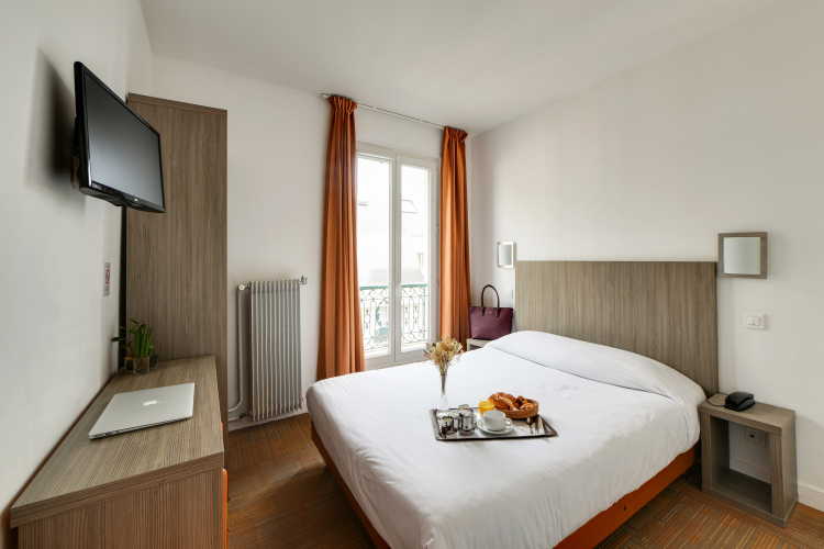 Louisa Hotel
