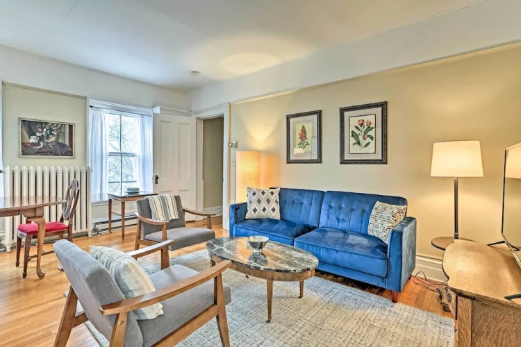2 Bedrooms Apartment with balcony