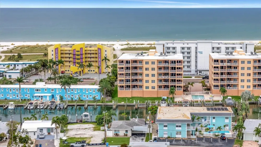 Seashell Suite 1B Pet Friendly Waterfront Dock