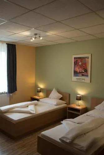 Rheinauer Hof - Das Hotel am Riedweg