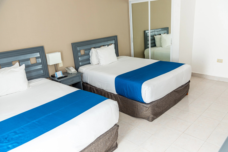 Ocean View Cancun Arenas