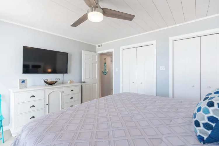 Beachfront Days Ocean View Condo Bliss