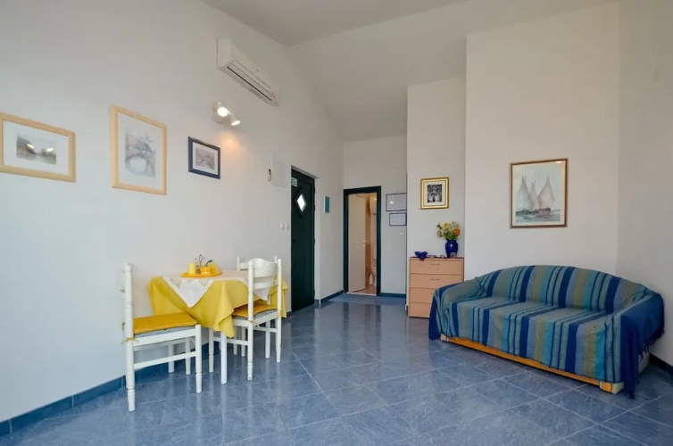 Apartments Zlatko