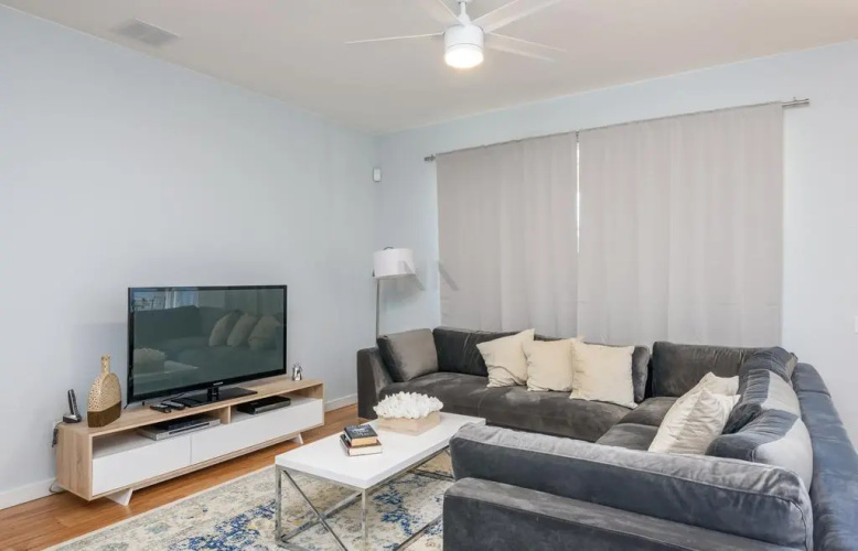 Closest Vacation Home Holiday Rental 26Ds37
