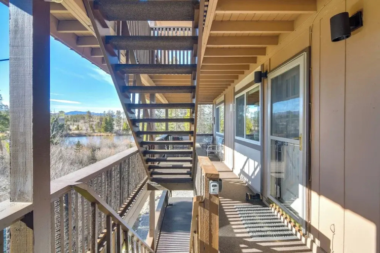 3BR Riverfront Retreat! Mtn Views, Community Perks
