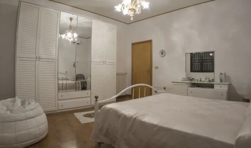 4 Bedrooms Villa