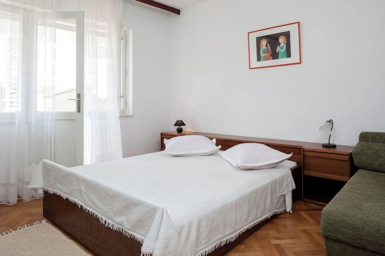 Apartment with balcony