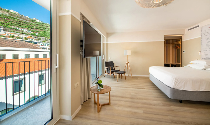 Pestana Fisherman Village