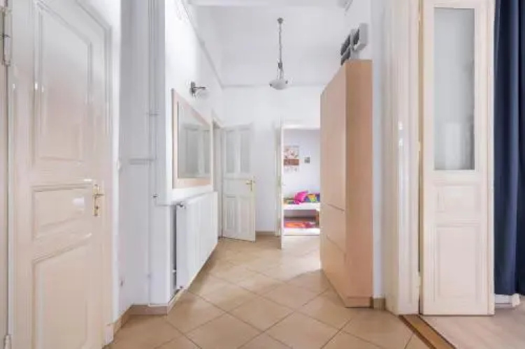 Izabella Home 2 Budapest