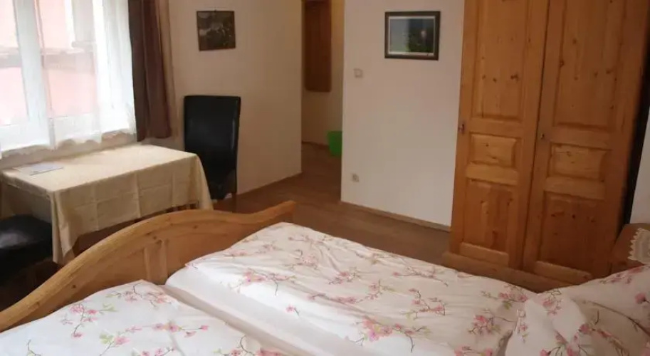 Haus Hll Herta
