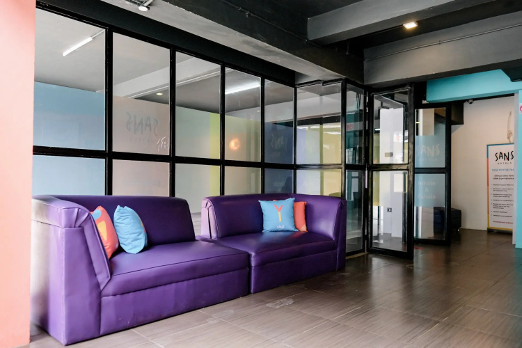 Sans Hotel Roxy Jakarta