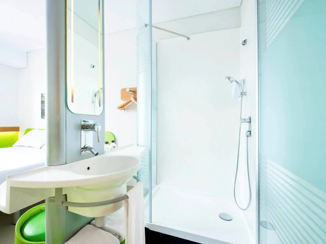 Mercure Jakarta Grogol