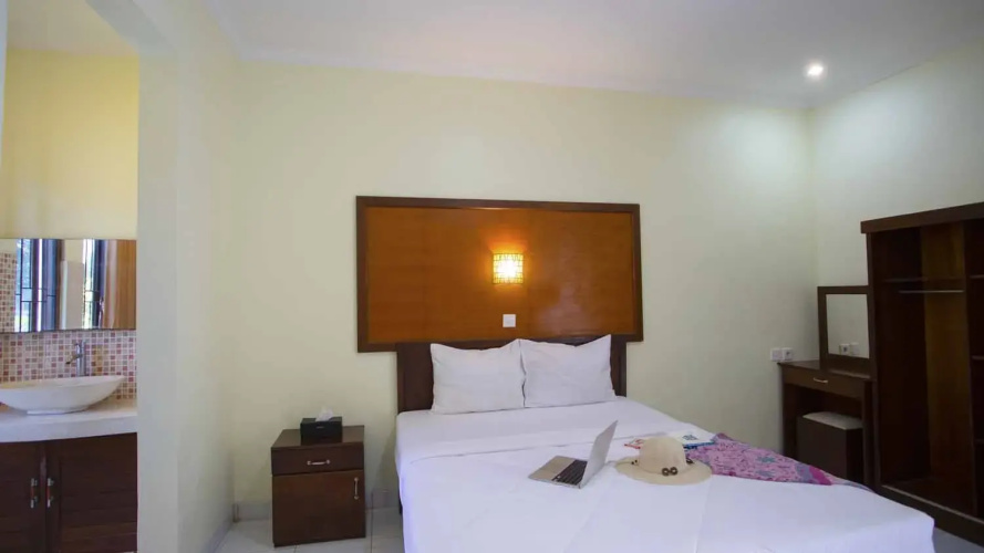 OYO 3910 Teges Inn