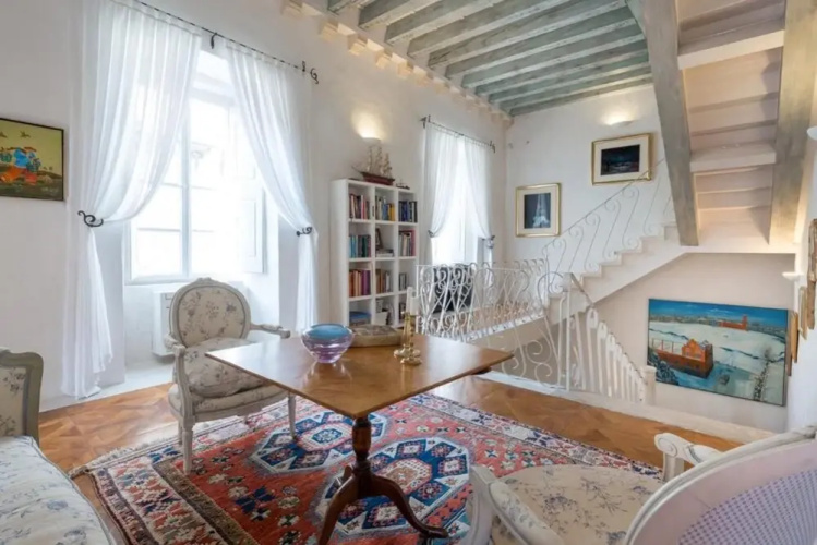 Luxury Villa 44