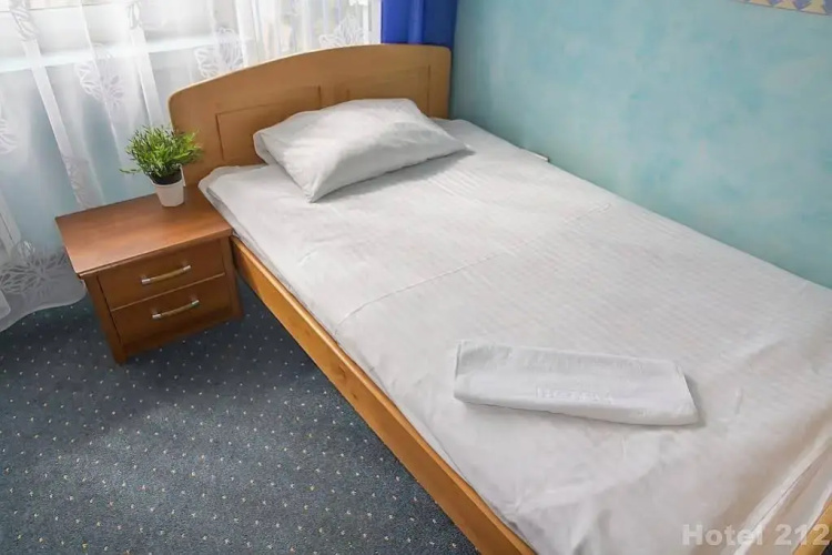 Hotel 212
