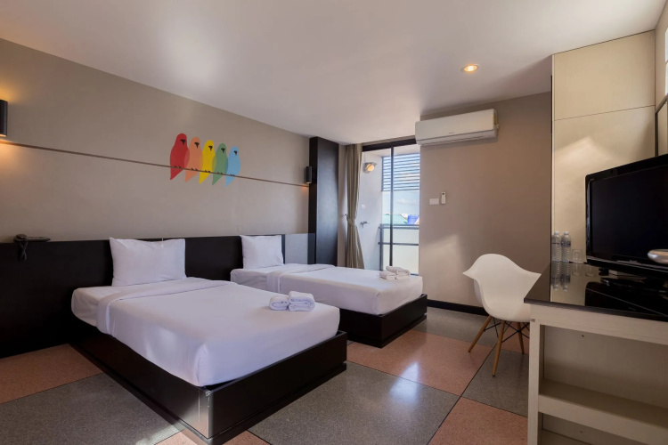 Pentahug Hotel
