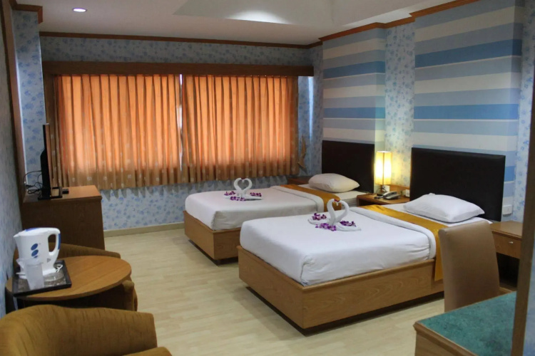 The Rich Hotel