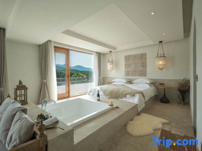 Deluxe Double Suite