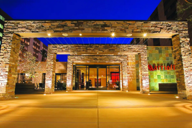 Los Angeles Marriott Burbank Airport photo 17