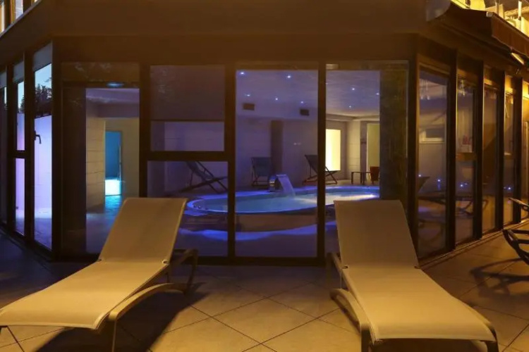 Logis Hotel Spa Rest. le Provence