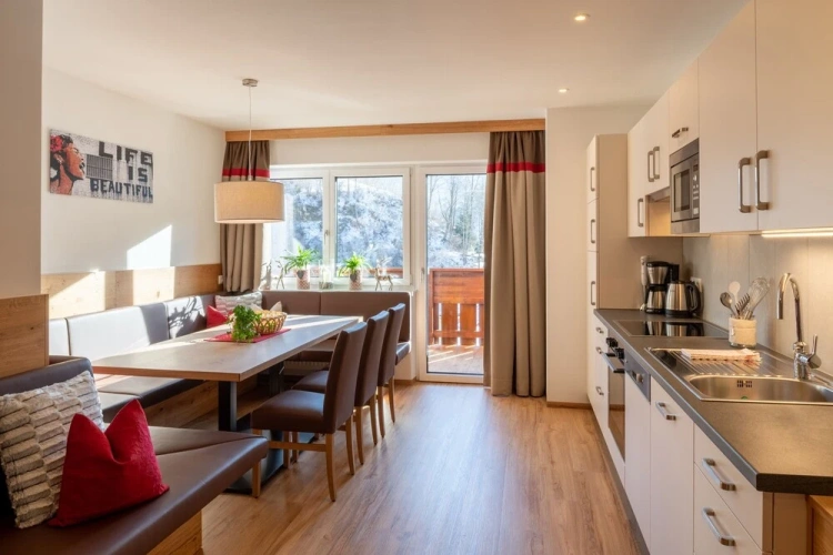 2 Bedrooms Superior Apartment with mountain view