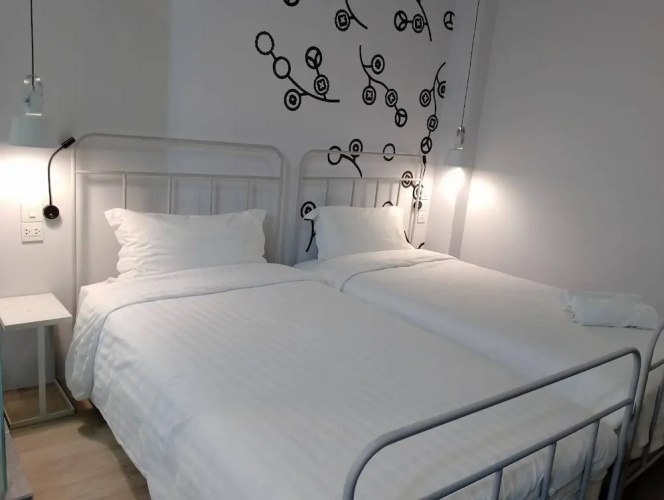 Bedspread Hostel - Adults Only
