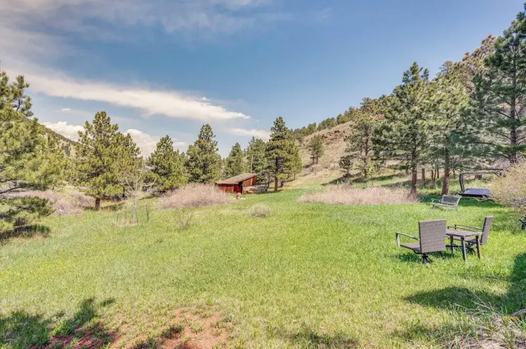 Peaceful Mountain Retreat w/ View, Near Boulder!
