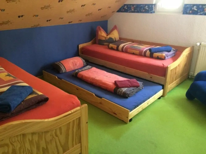 4 Bedrooms Apartment
