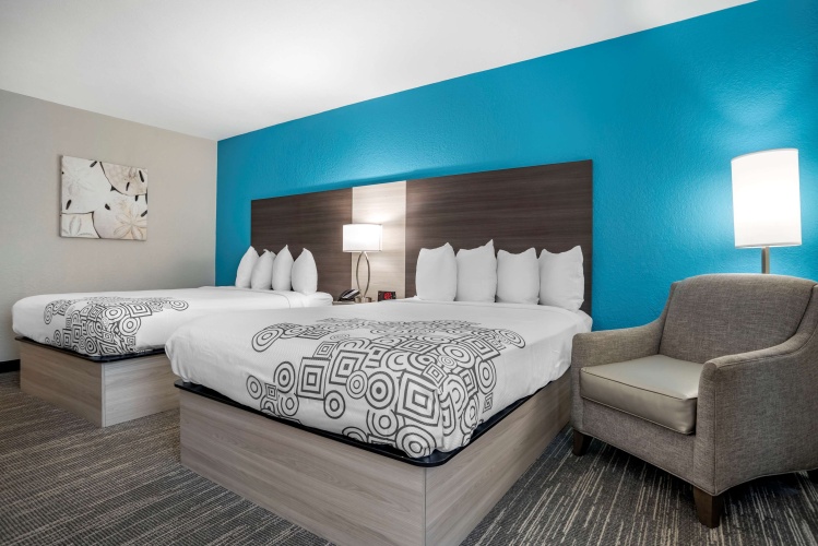 Quadruple Suite
