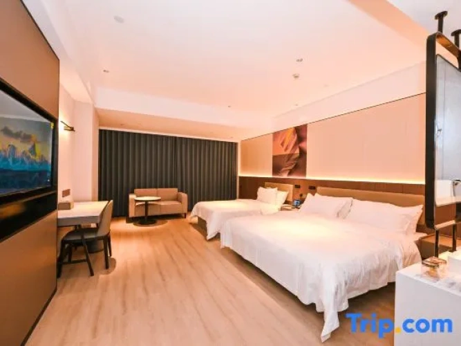 Standard Triple Family room