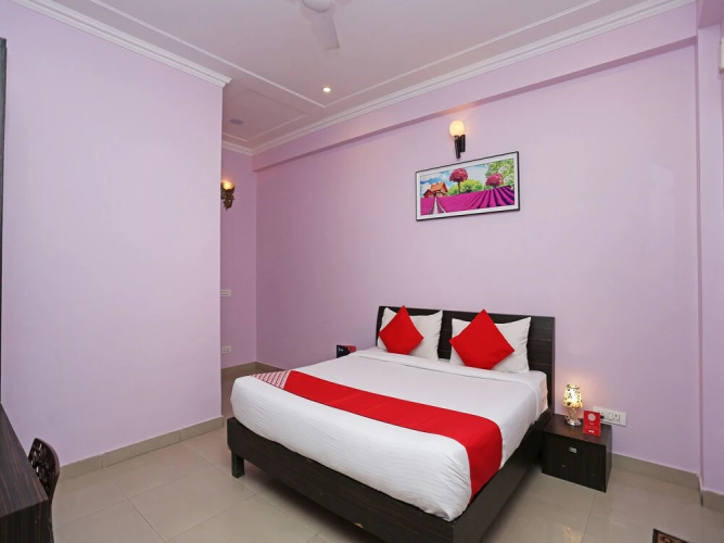 OYO 4026 Royal Inn