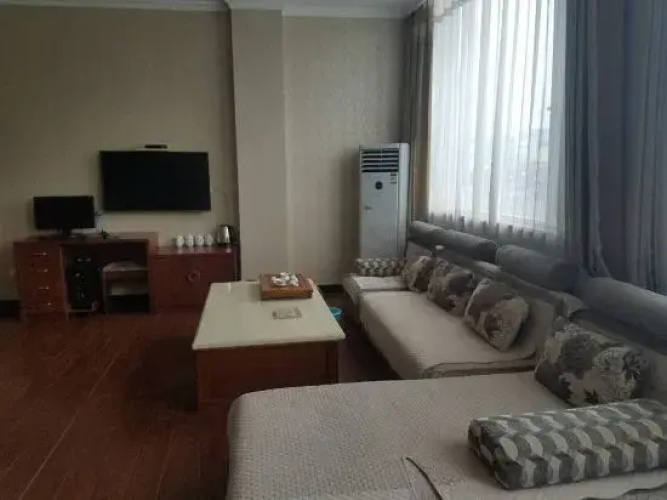 Linyi Jixian Business Hotel