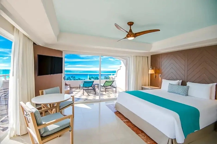 1 Bedroom Master Double Suite oceanfront