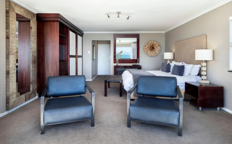 Cliff Lodge