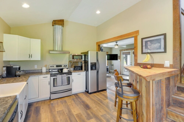 3 Bedrooms Cottage