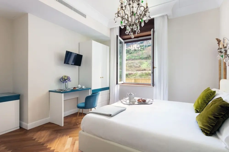 Classic Double room with garden view