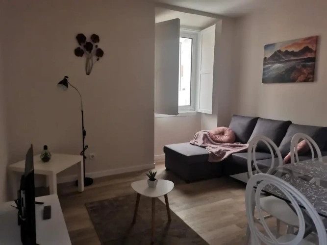 2 Bedrooms Apartment