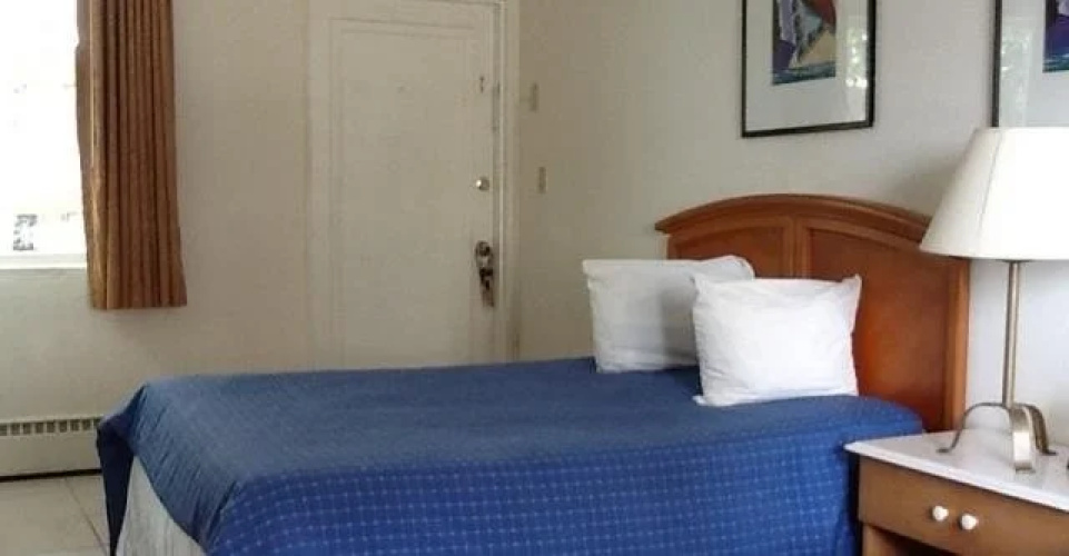 Beach Plaza Hotel